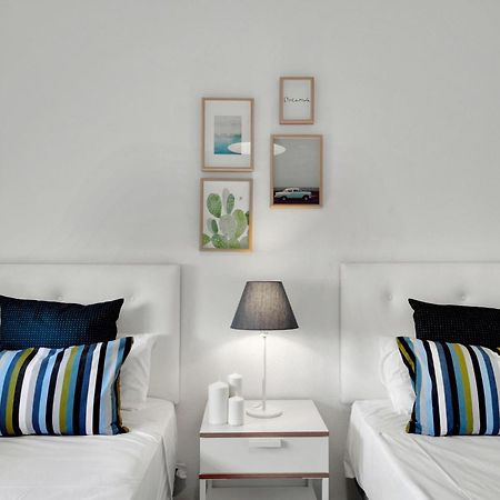 Del Parque Flats - Golf & Beach Terrace Malaga Exterior photo