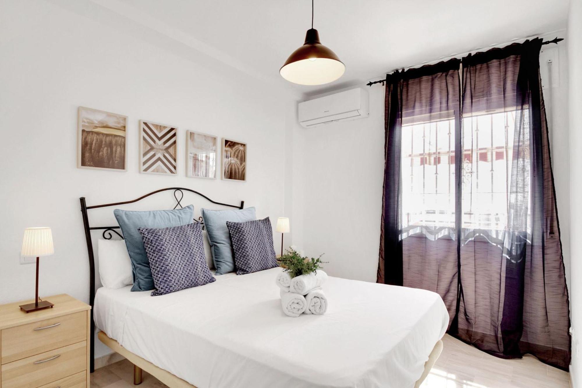 Del Parque Flats - Golf & Beach Terrace Malaga Exterior photo